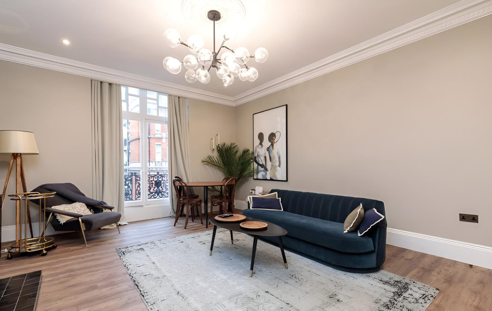 Montagu Mansions, London W1U