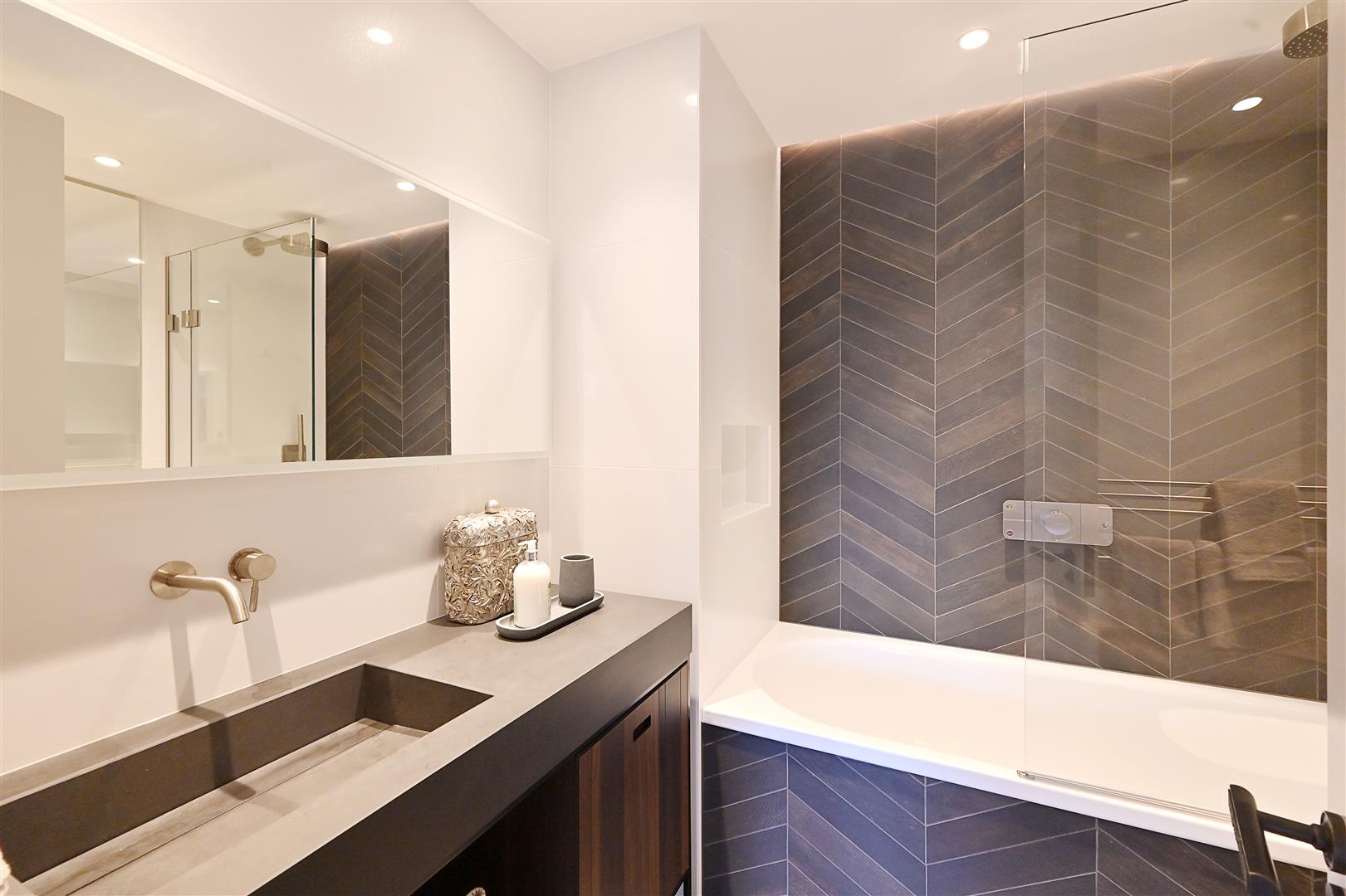 South Lodge, Knightsbridge, London SW7