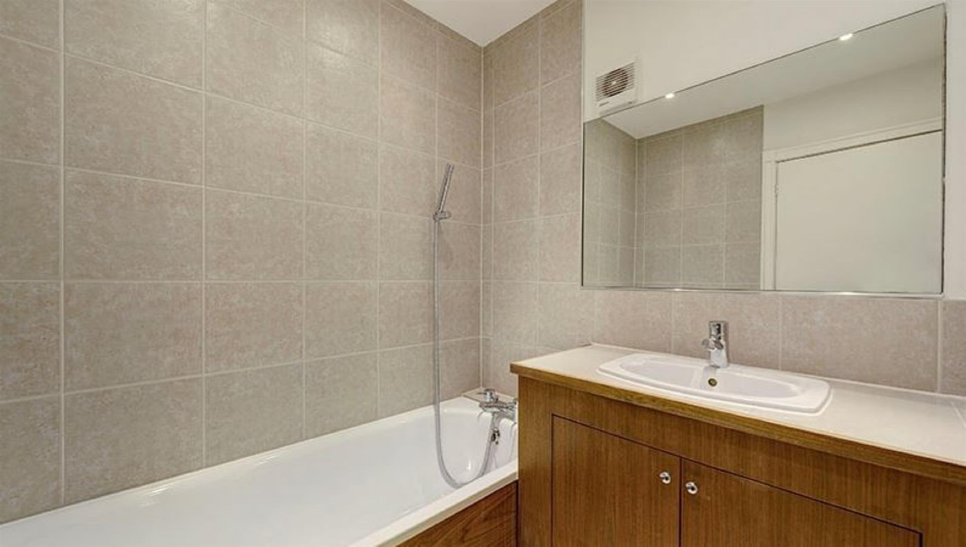 Pelham Court, 145 Pelham Court, South Kensington