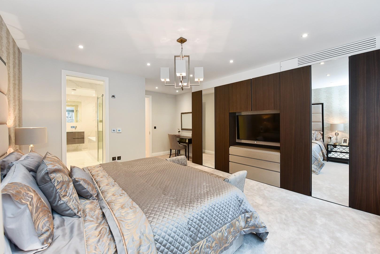 Cumberland Mansions, George Street, Marylebone