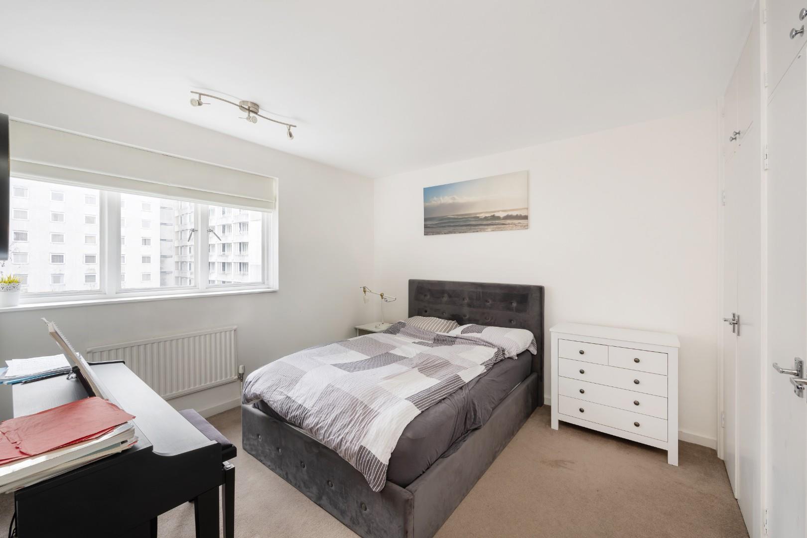 For Sale By Auction – Flat 34 @ 6 Porchester Terrace, Hyde Park, London W2