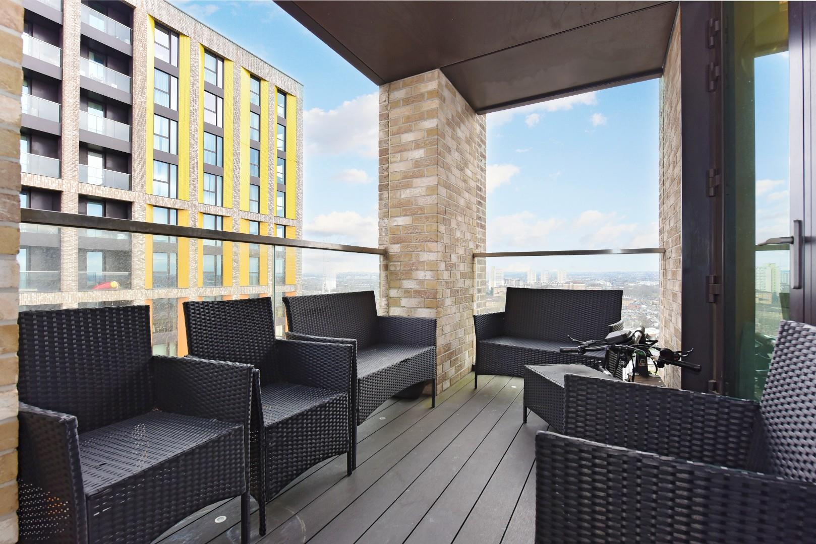The Residence, 10 Charles Clowes Walk, Nine Elms SW11