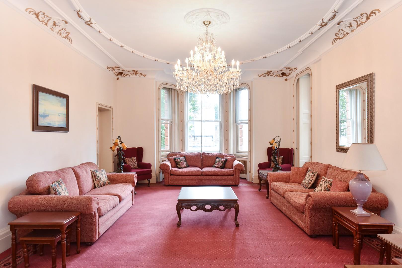 Huge Lateral Apartment Hay Hill, Mayfair, London W1J