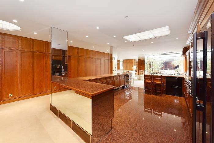 Fitzhardinge House, Portman Square, Marylebone, W1H