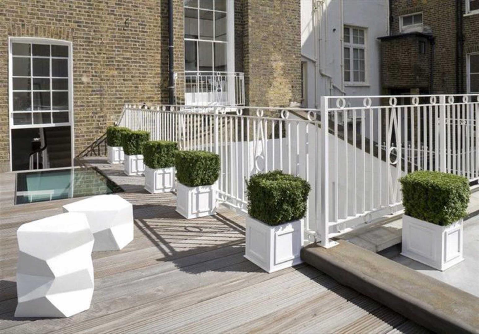 Freehold House Split Into Flats – Gloucester Place, Marylebone, W1U
