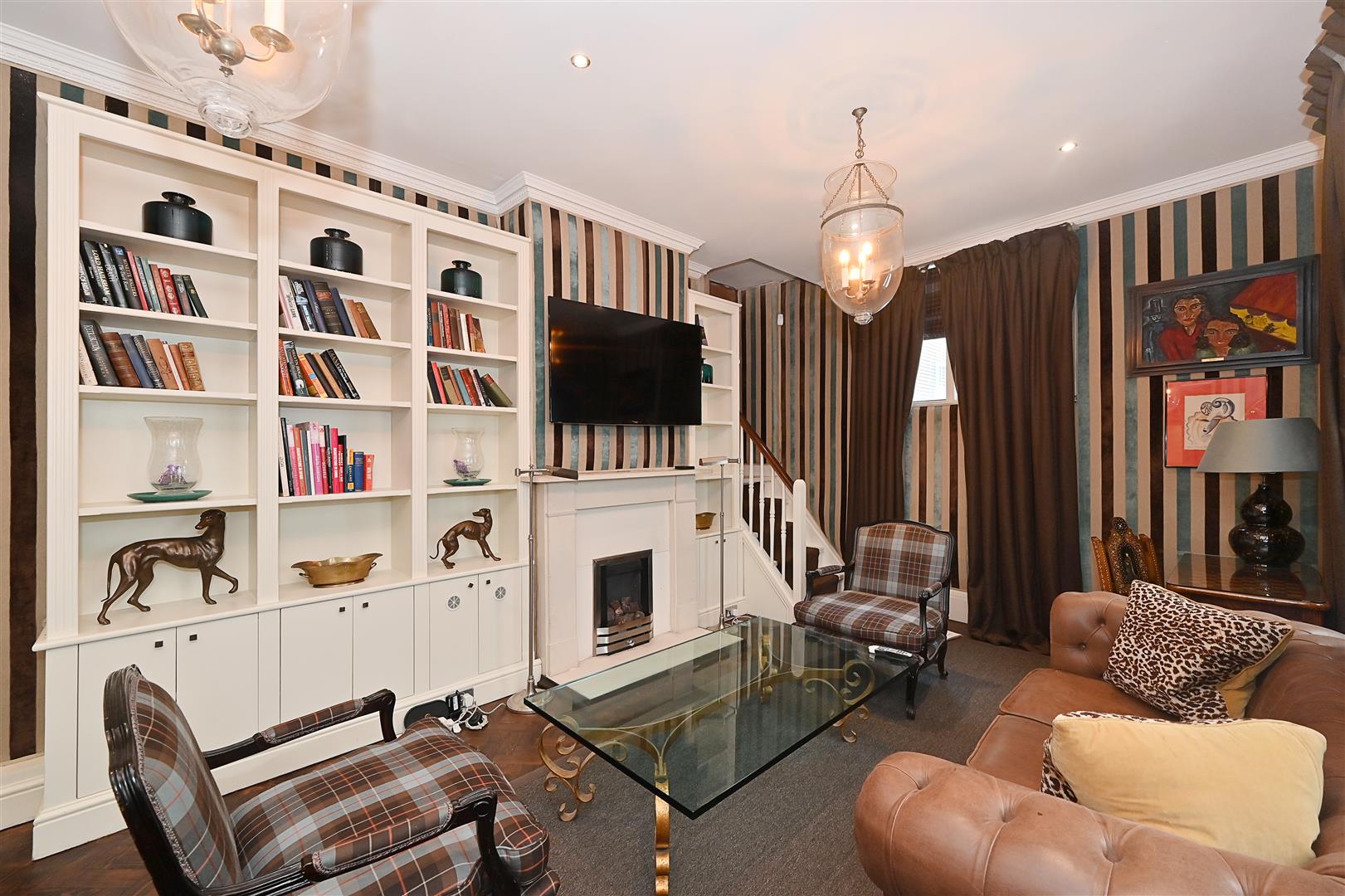 Buckingham Mews, 25 Catherine Place, London SW1E