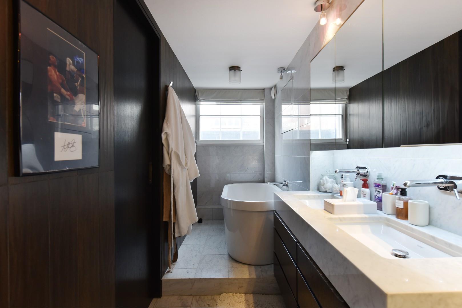 Crystal Suite, Park Lane, Mayfair W1K