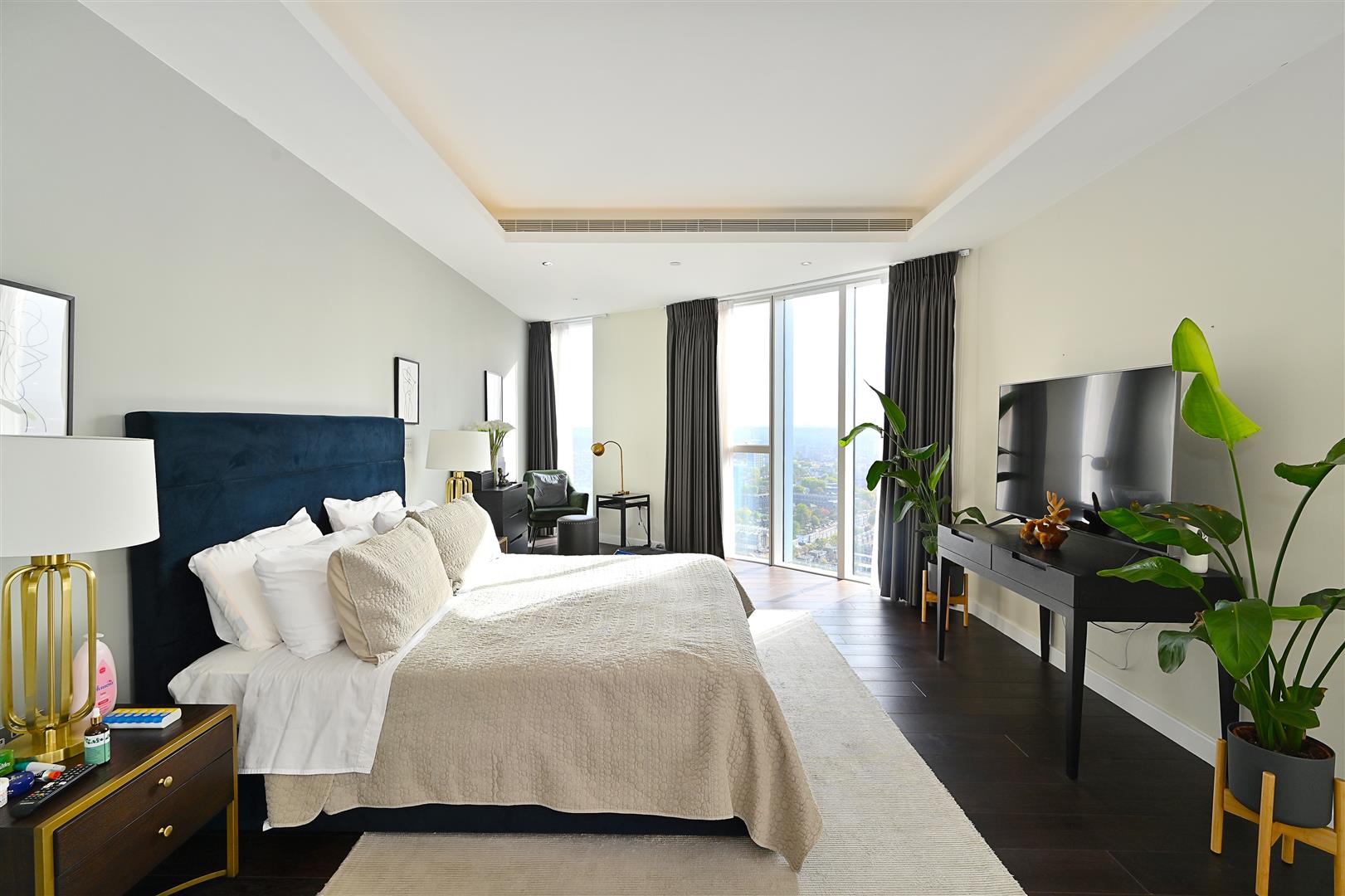 Penthouse, Sky Gardens, Vauxhall SW8
