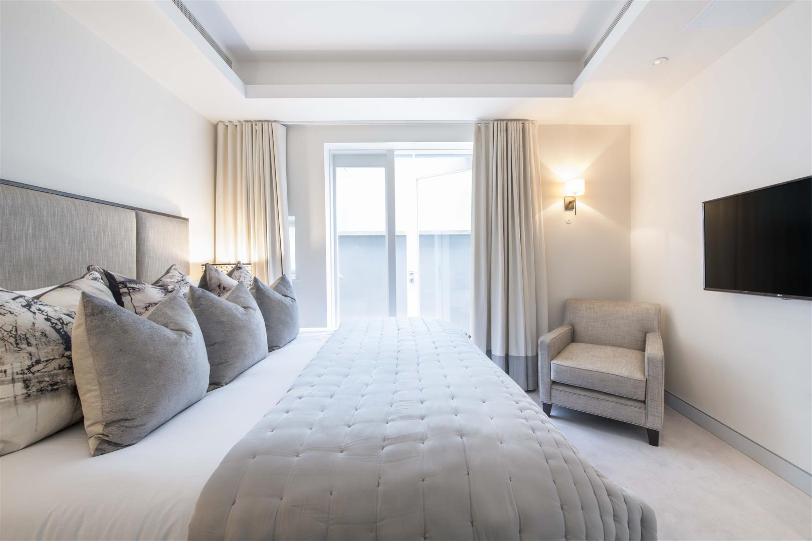 Duke Street, London, W1K