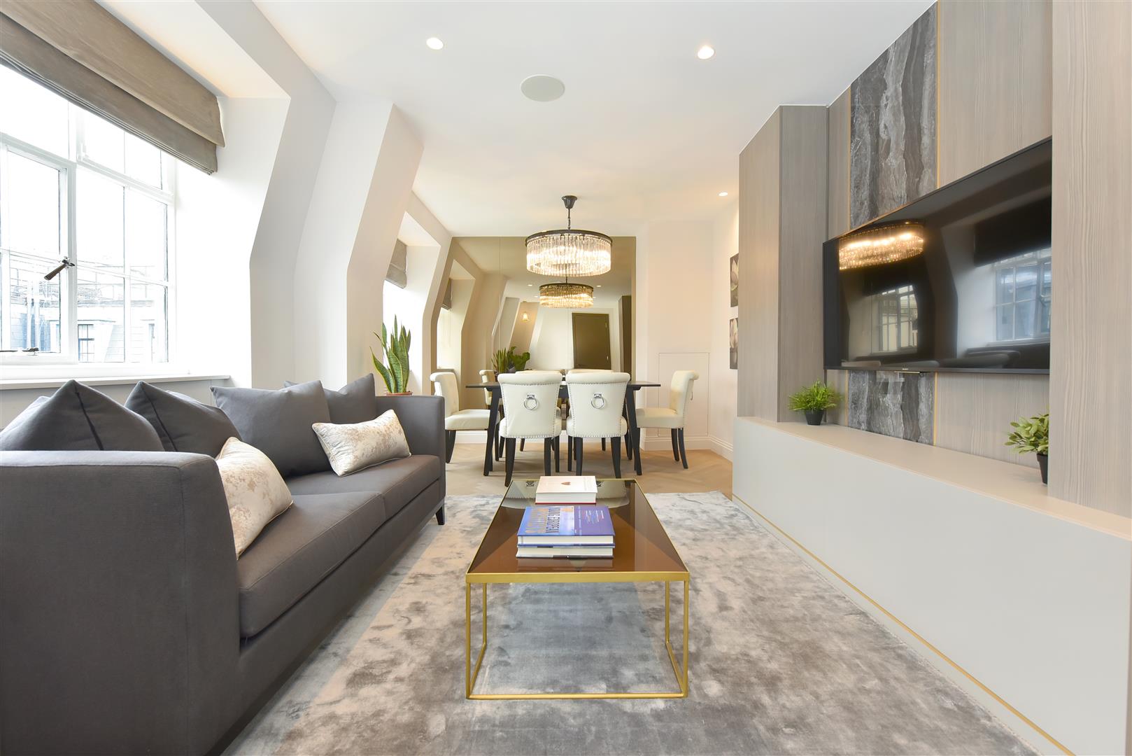 Knightsbridge Court, Sloane Street, SW1X