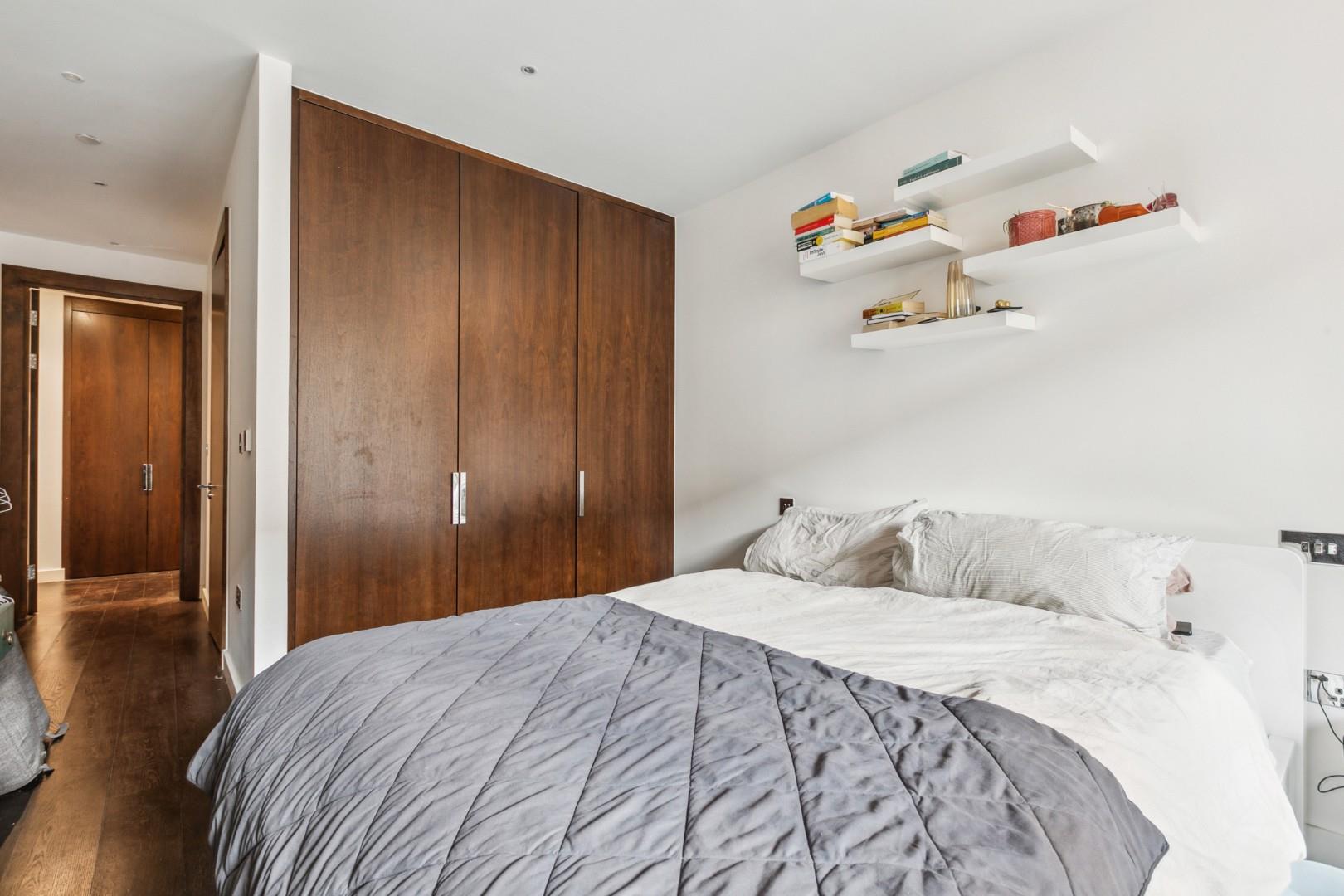 Haines House, 10 Charles Clowes Walk, Nine Elms SW11