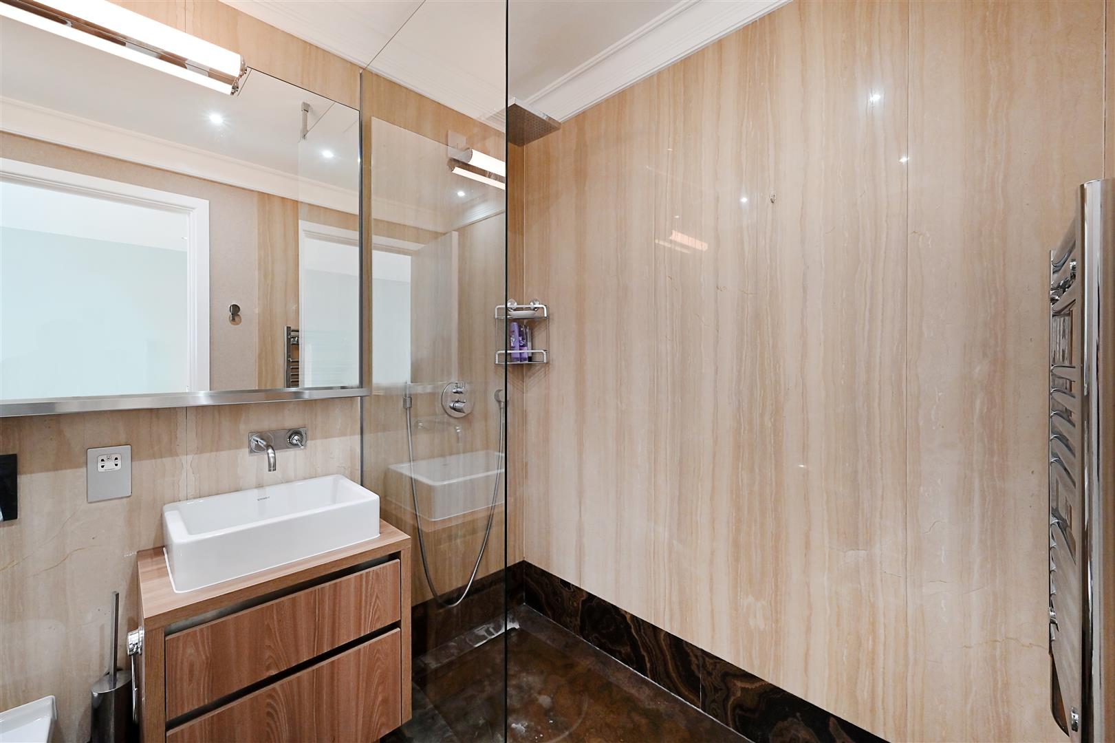 Penthouse, Sky Gardens, Vauxhall SW8