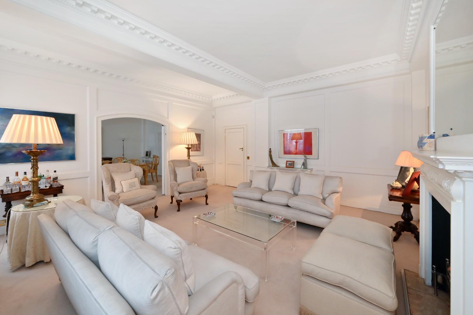 Bryanston Court I, George Street, Marylebone, London W1H