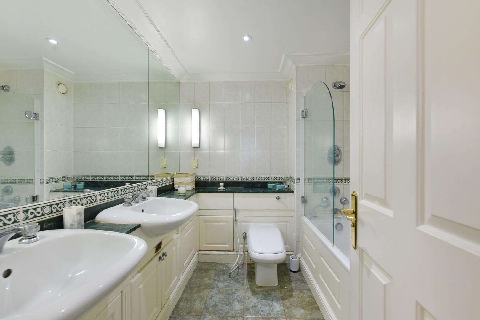 Regent Court, Kensington, London, W8