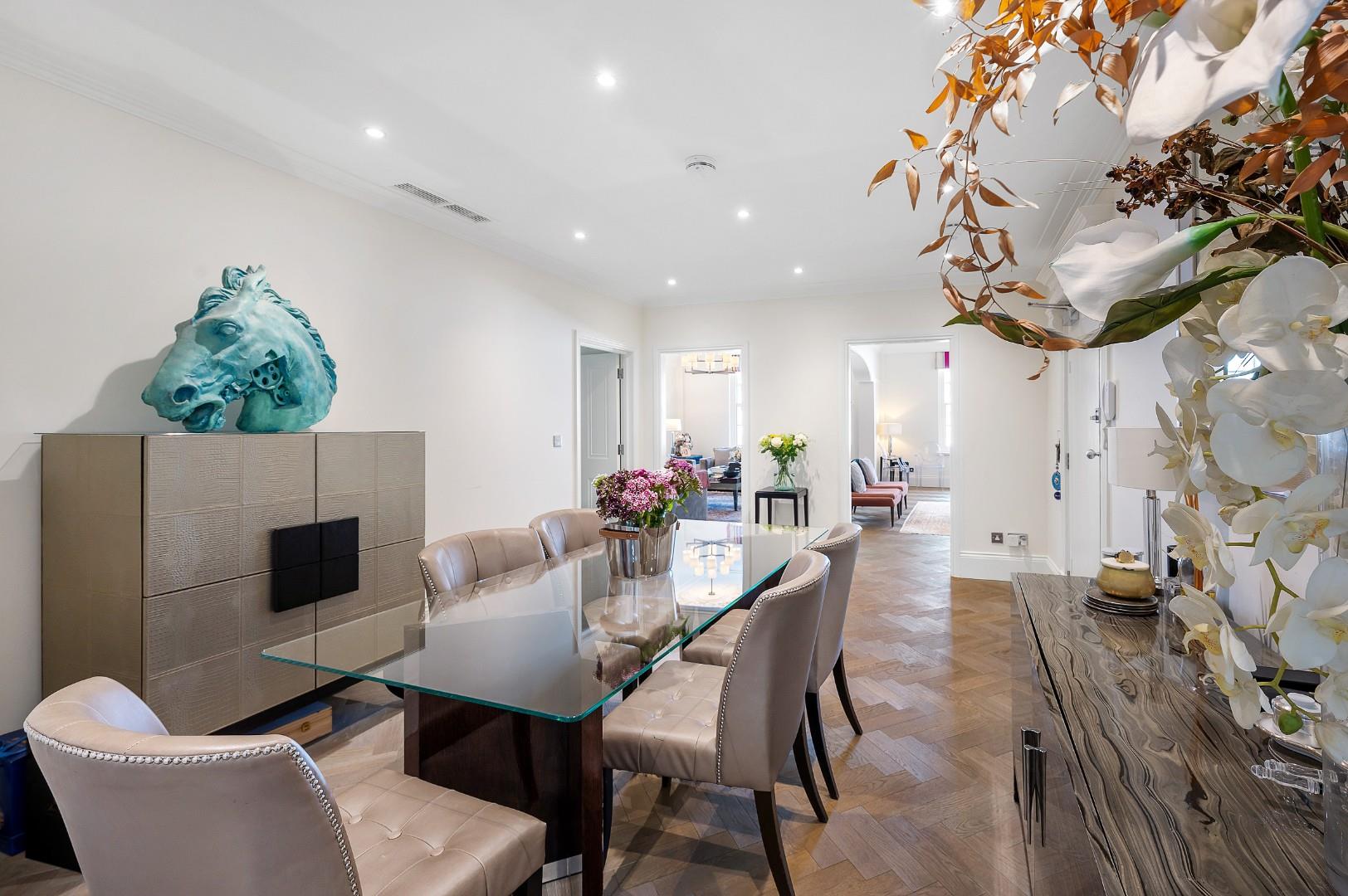 Bryanston Court I, George Street, Marylebone W1H