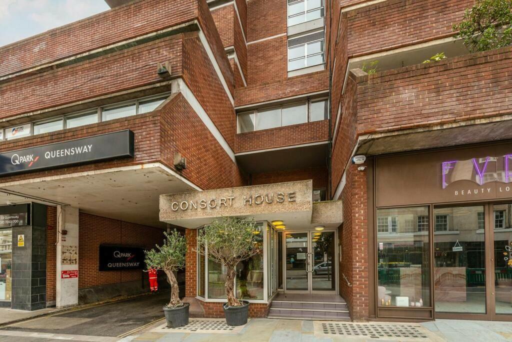 Queensway, London W2