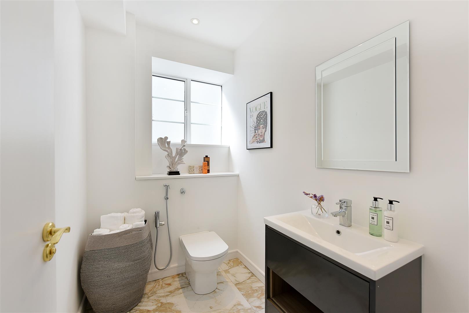 Penthouse, George Street, London W1H