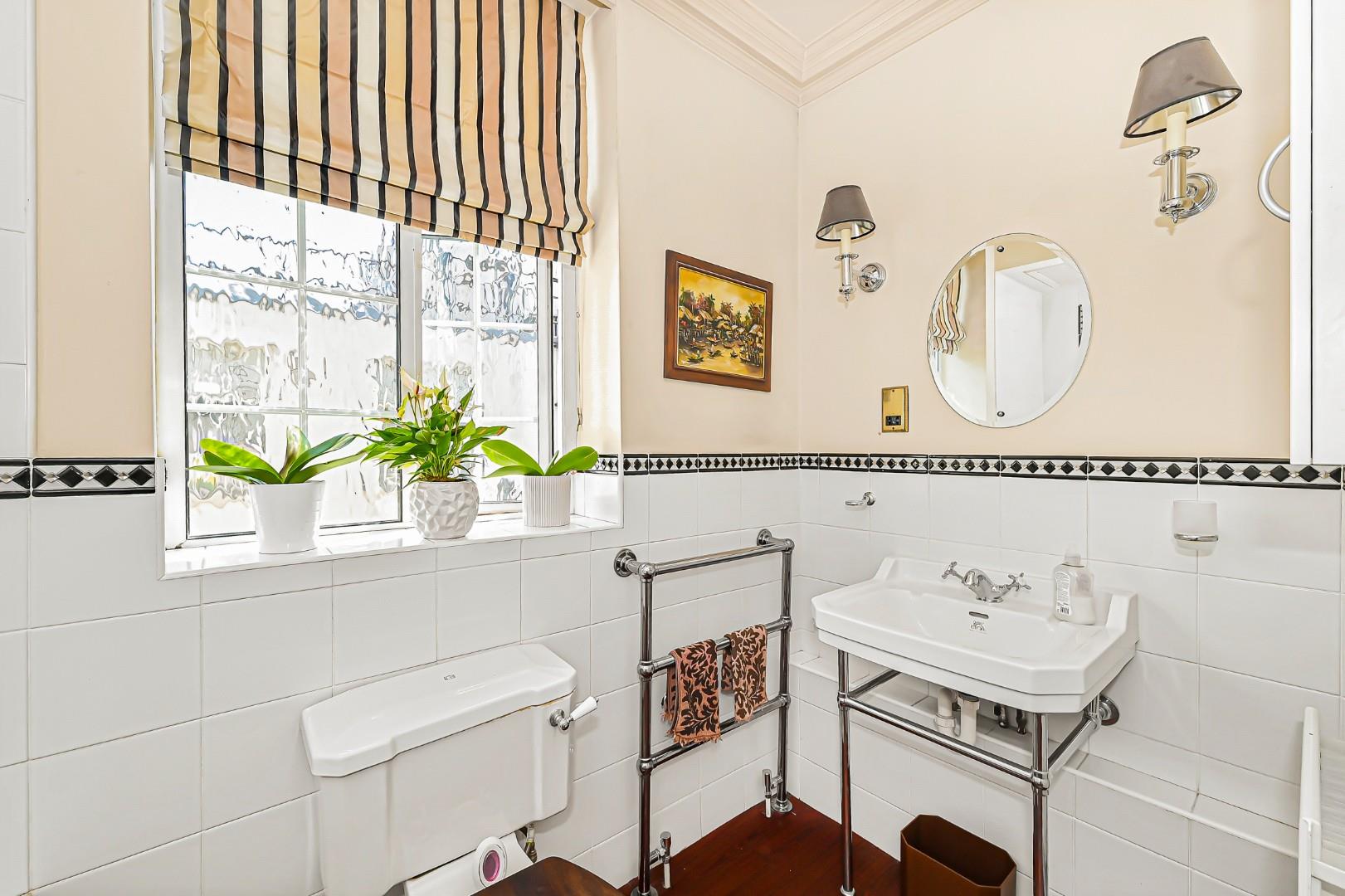 Bryanston Court I, George Street, Marylebone W1H