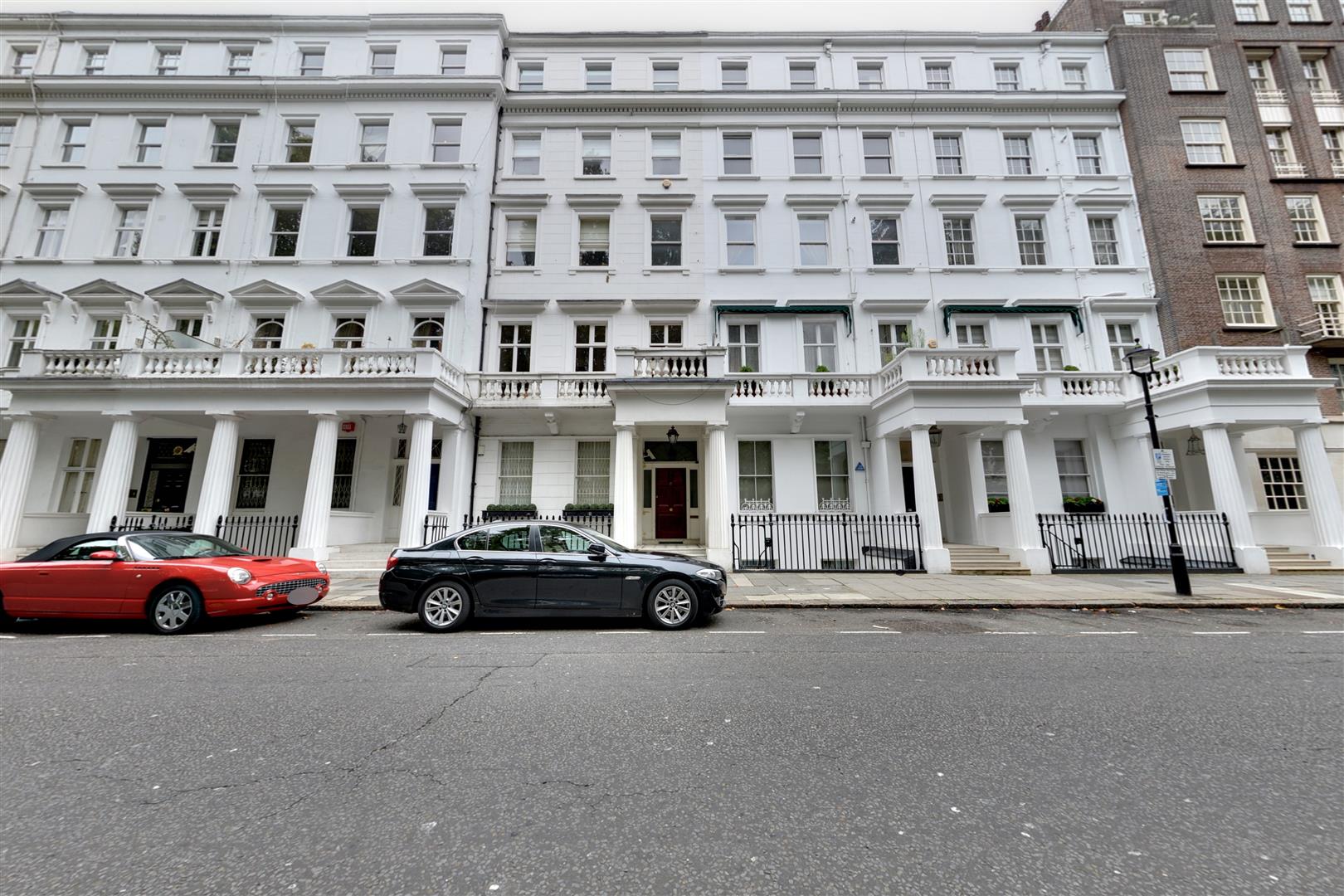 Lowndes Square, Belgravia SW1X