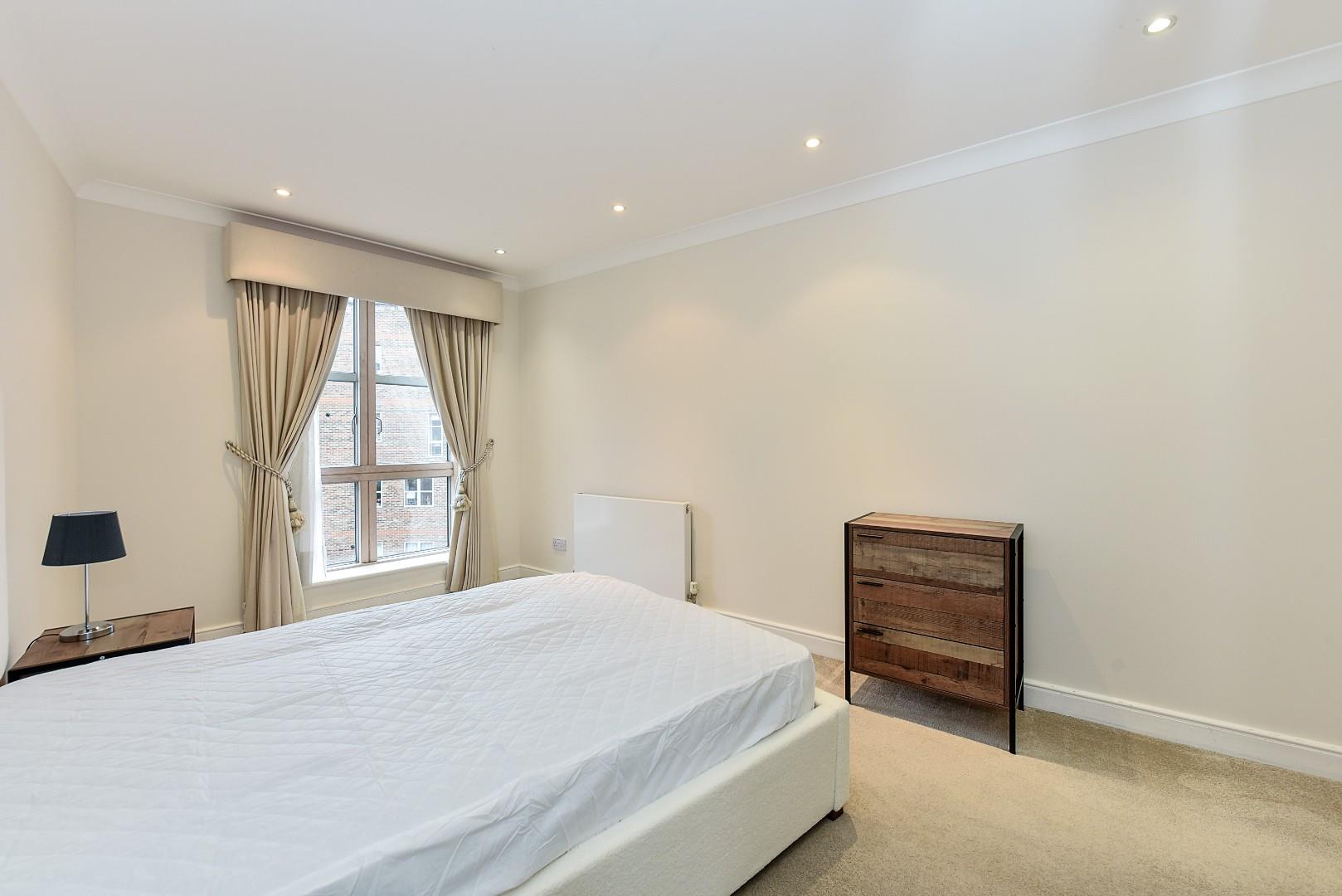 Views Over The Thames – King Henrys Reach, Hammersmith, W6