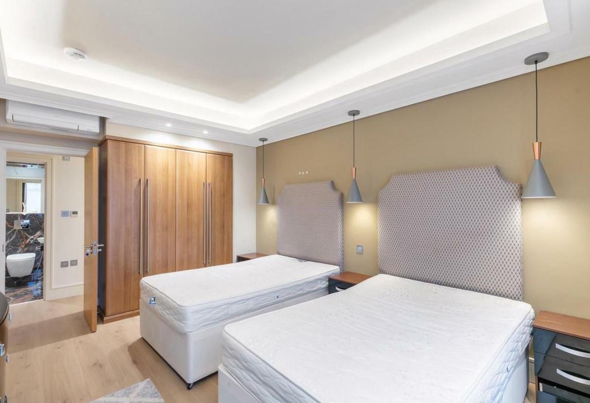 Fursecroft, George Street,  Marble Arch W1H