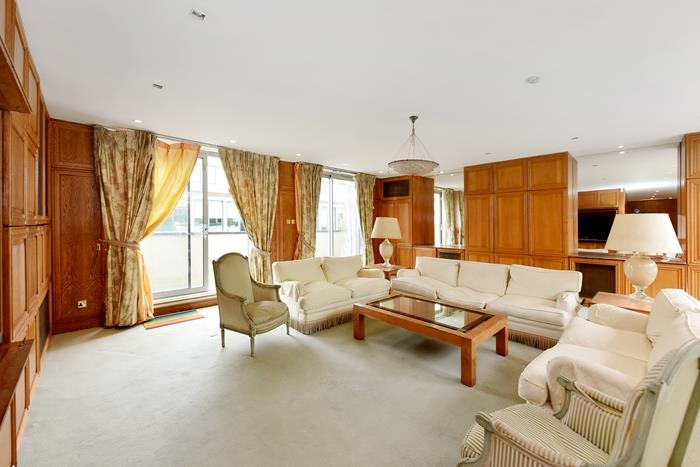 Fitzhardinge House, Portman Square, Marylebone, W1H