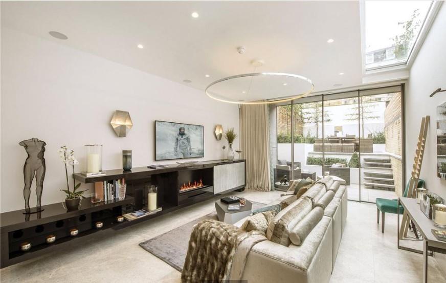 Eaton Terrace, Belgravia SW1W