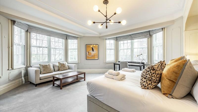 Park Road, London, NW8