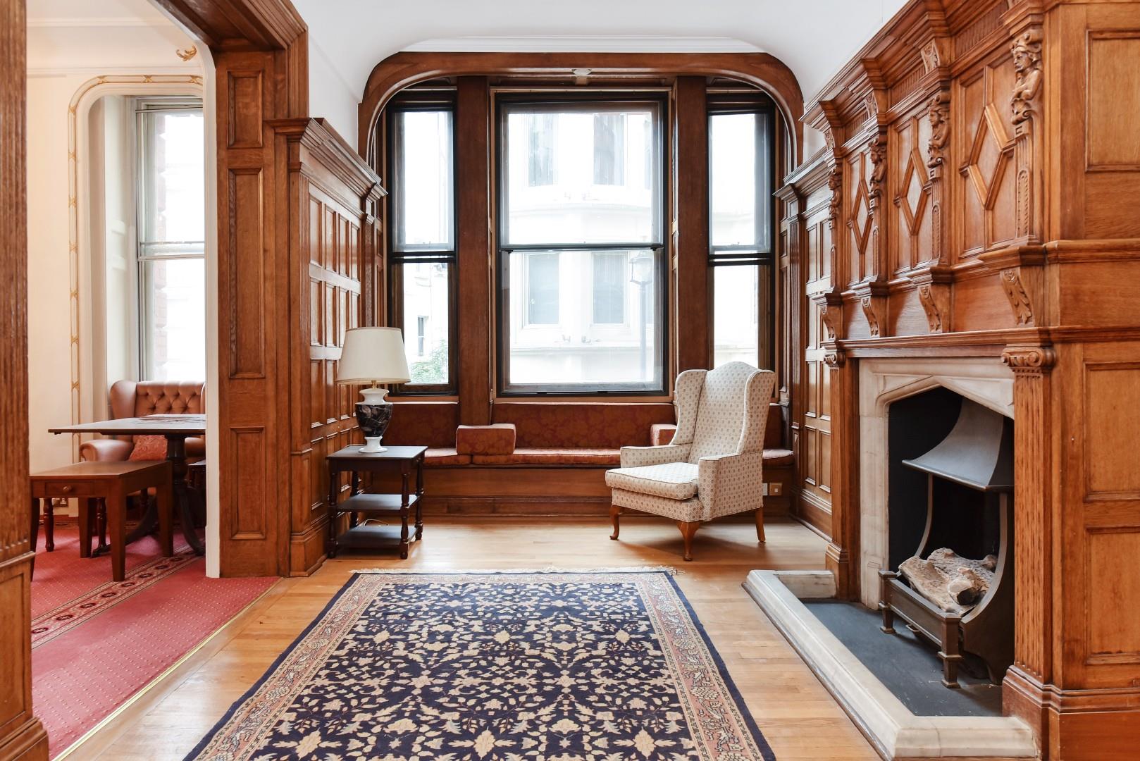 Huge Lateral Apartment Hay Hill, Mayfair, London W1J