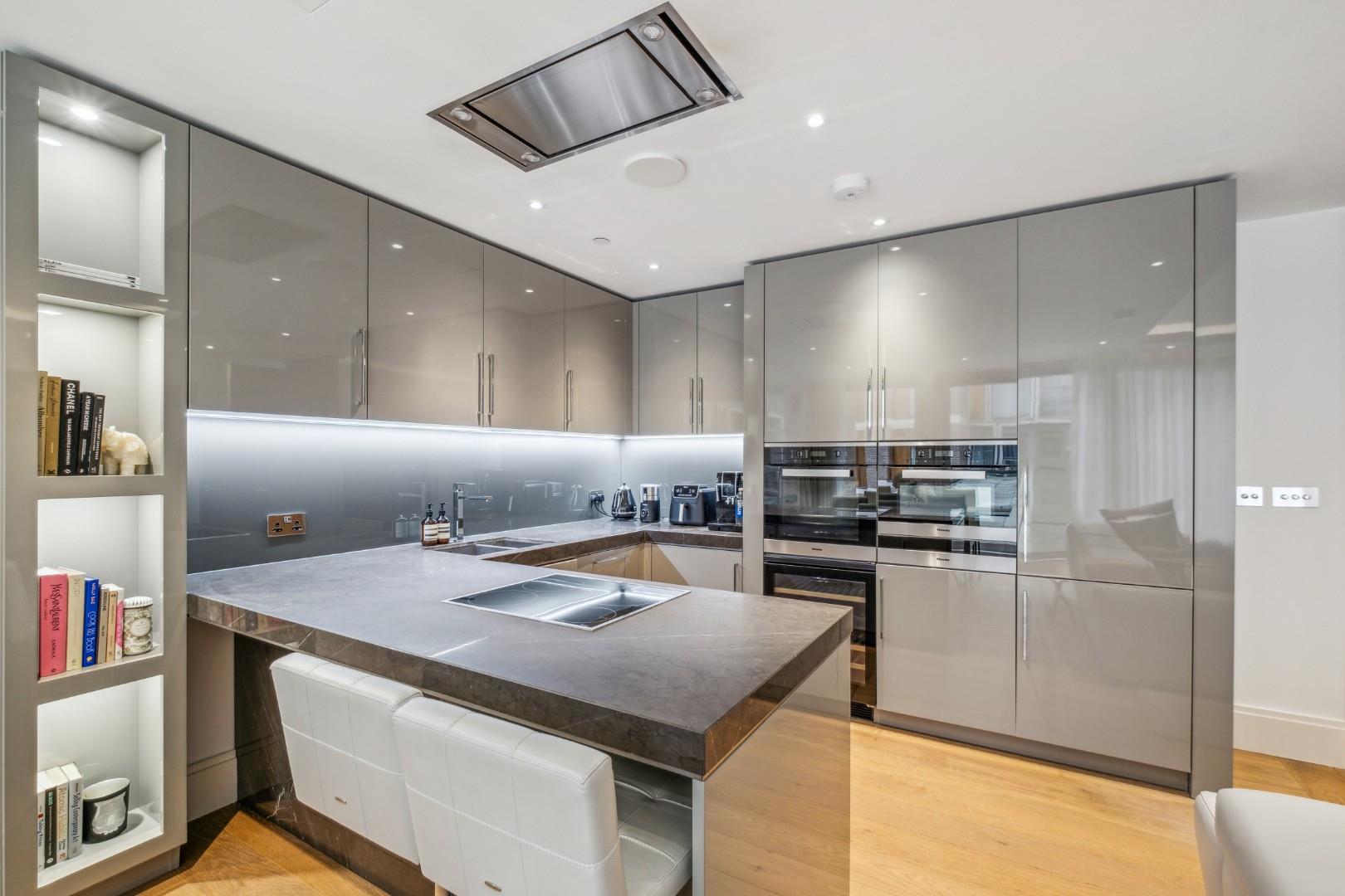 Savoy House, 190 Strand, London WC2