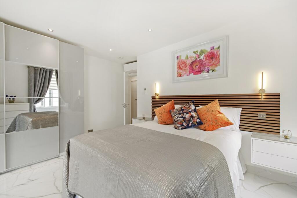 Great Cumberland Place, London