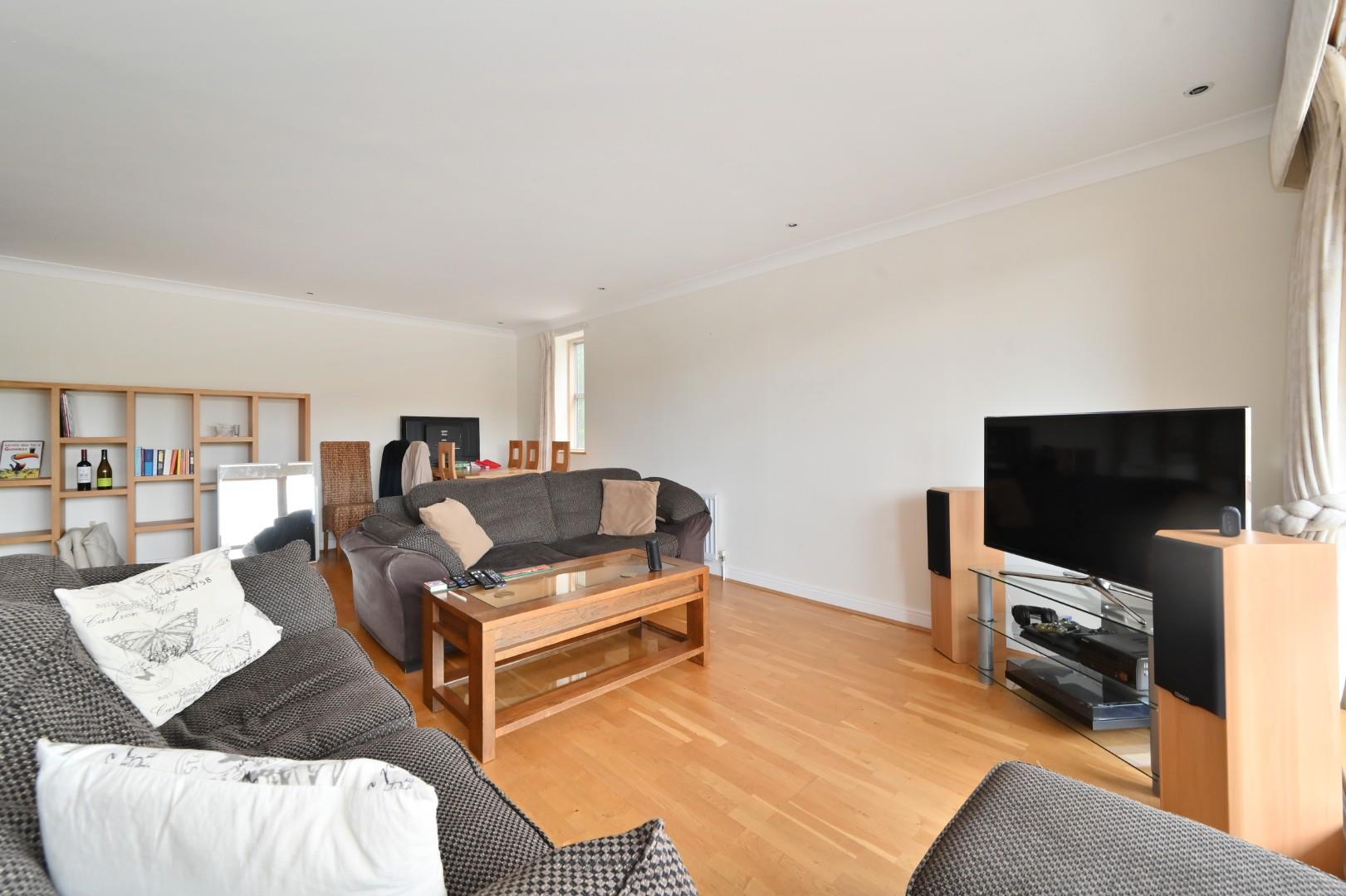 River Views – King Henry’s Reach, Manbre Road, W6