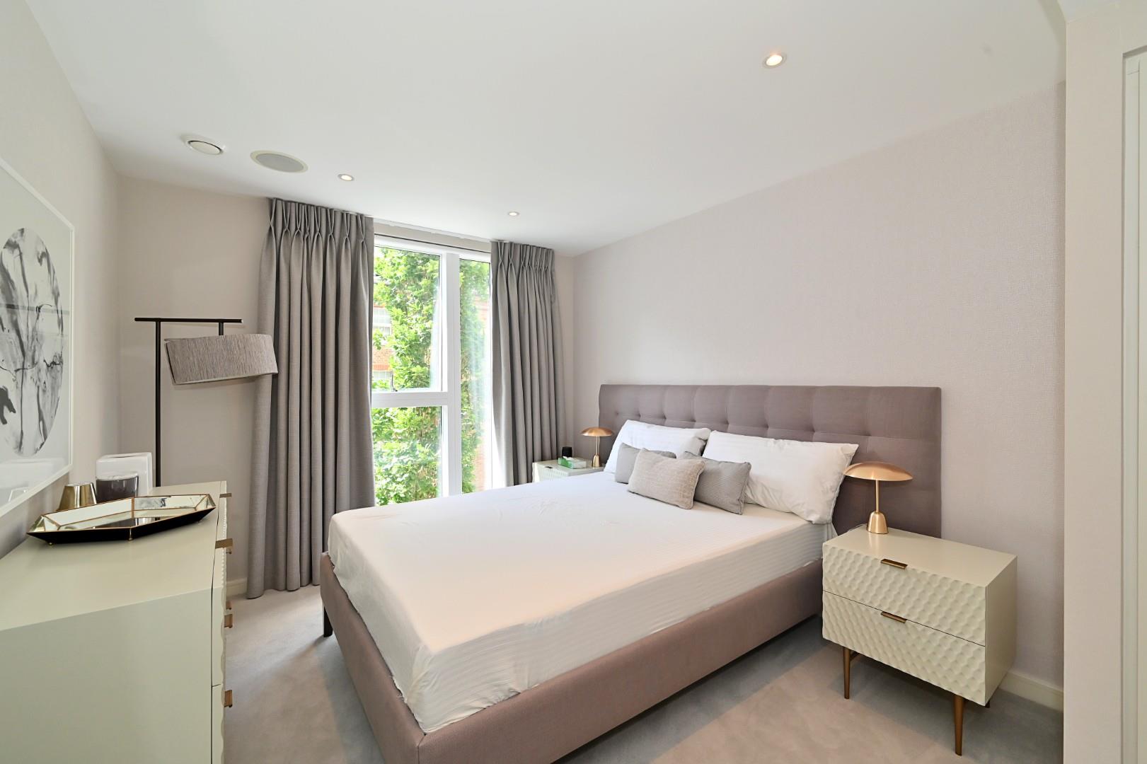 Moore House, Grosvenor Waterside, Chelsea, SW1W