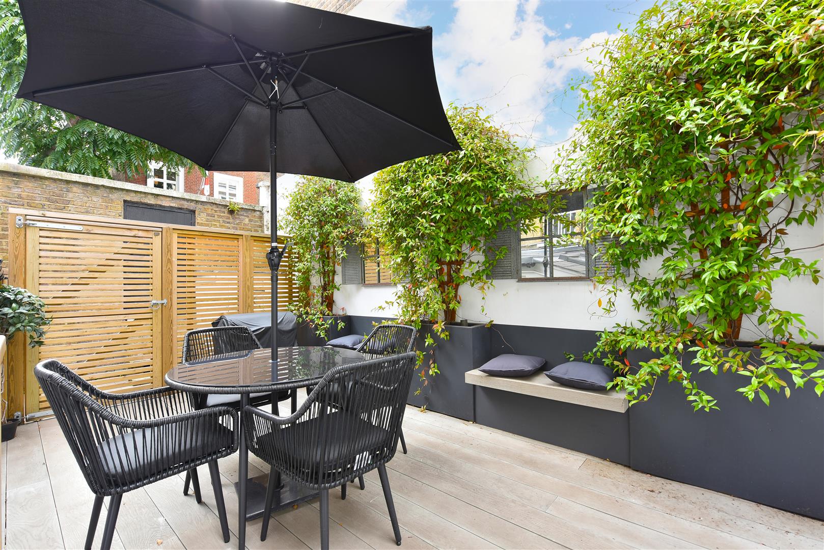 Walton Street, Knightsbridge SW3