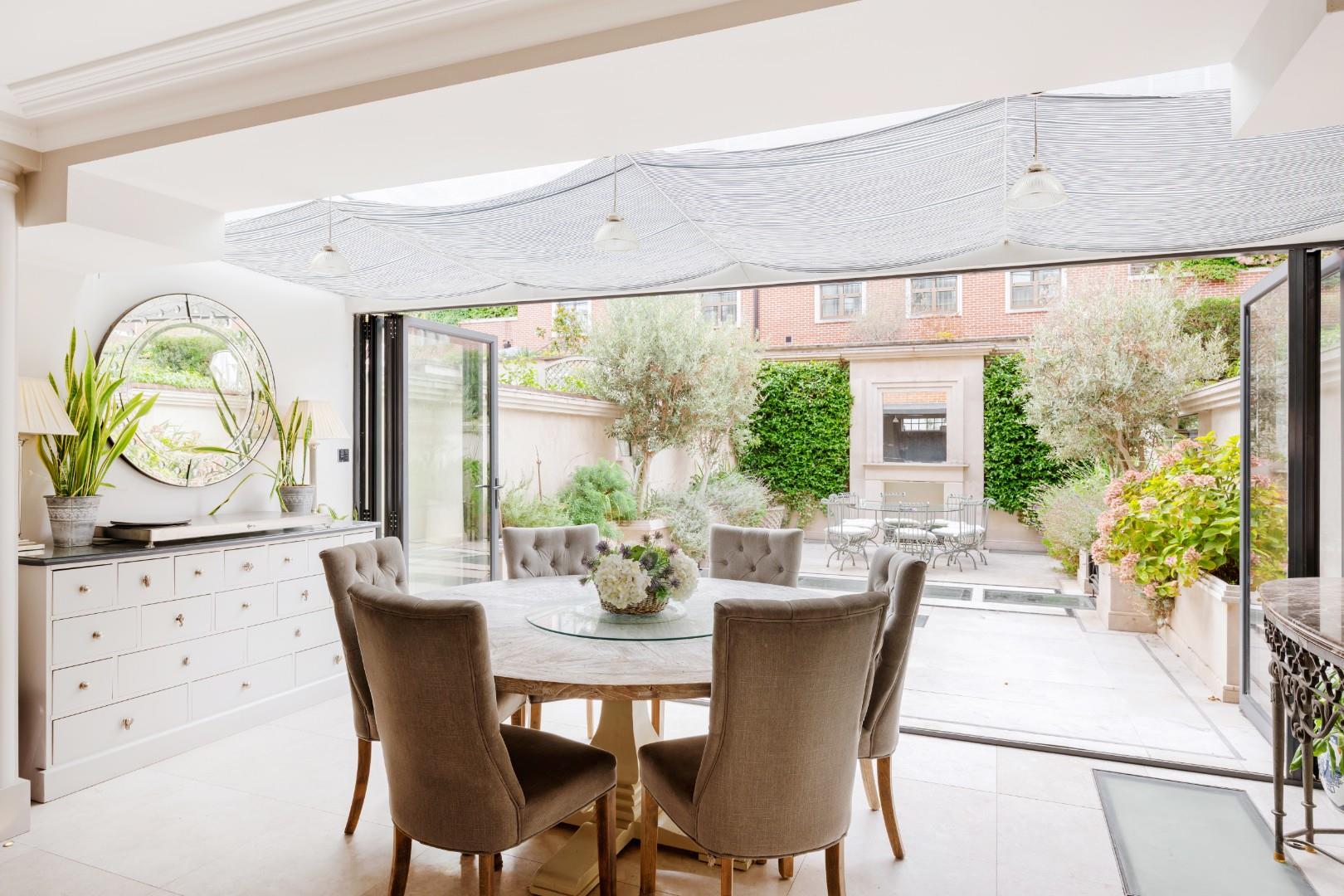 Family House For Sale – Flood Street, Chelsea SW3