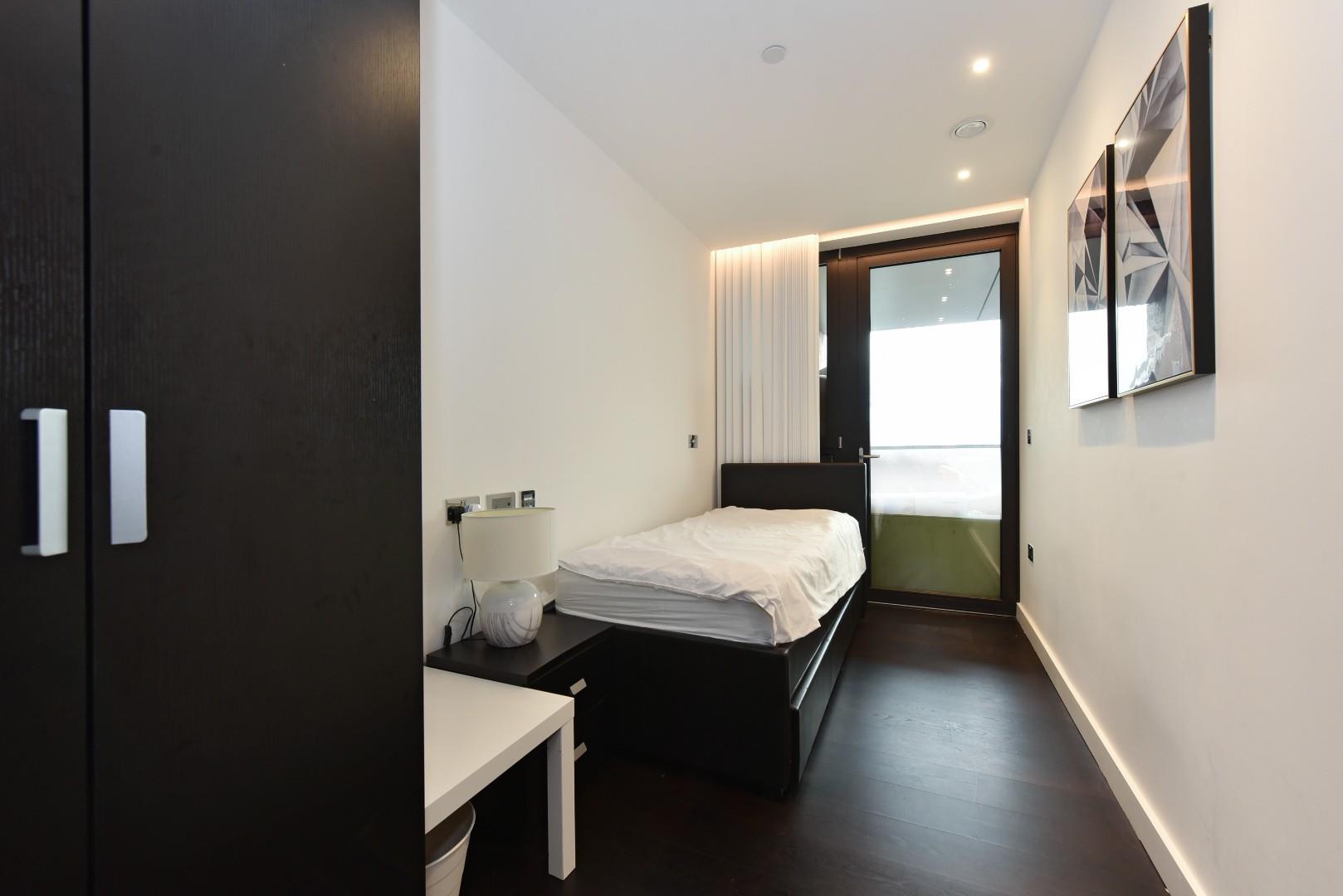 The Residence, Haines House, 10 Charles Clowes Walk, Nine Elms SW11