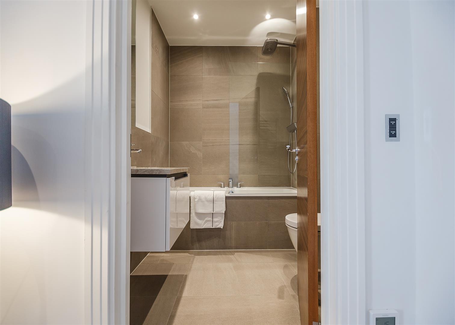 Rainville Road, London, W6