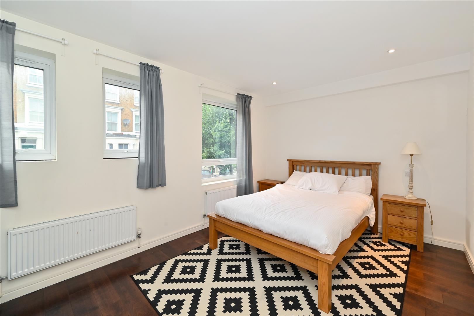 Abinger Mews, Maida Vale, London W9