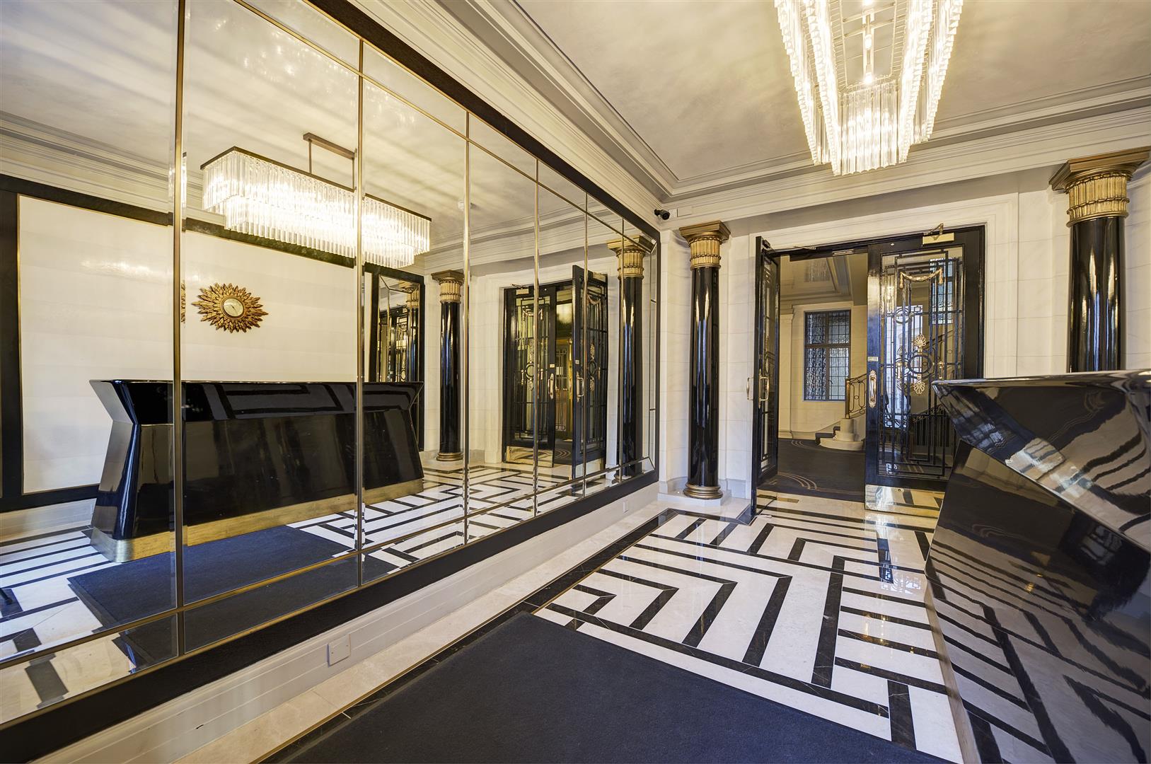 Bryanston Court I, George Street, Marylebone W1H