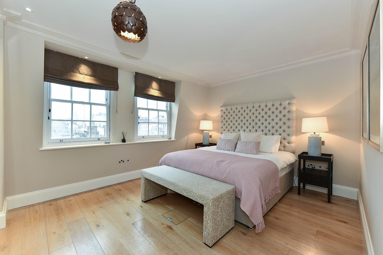 Curzon Street, Mayfair, London W1J