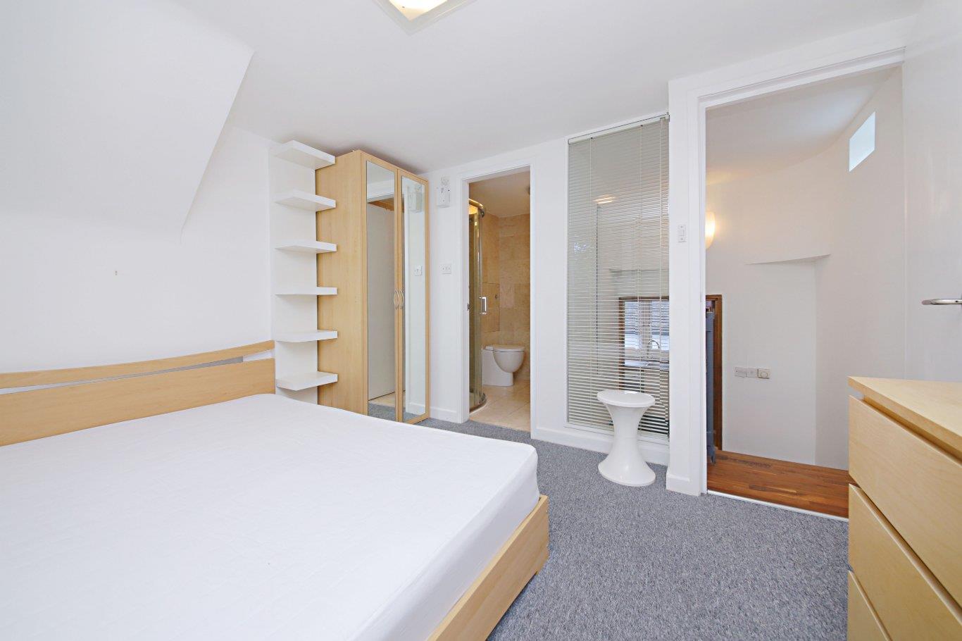 main bed 2.jpg