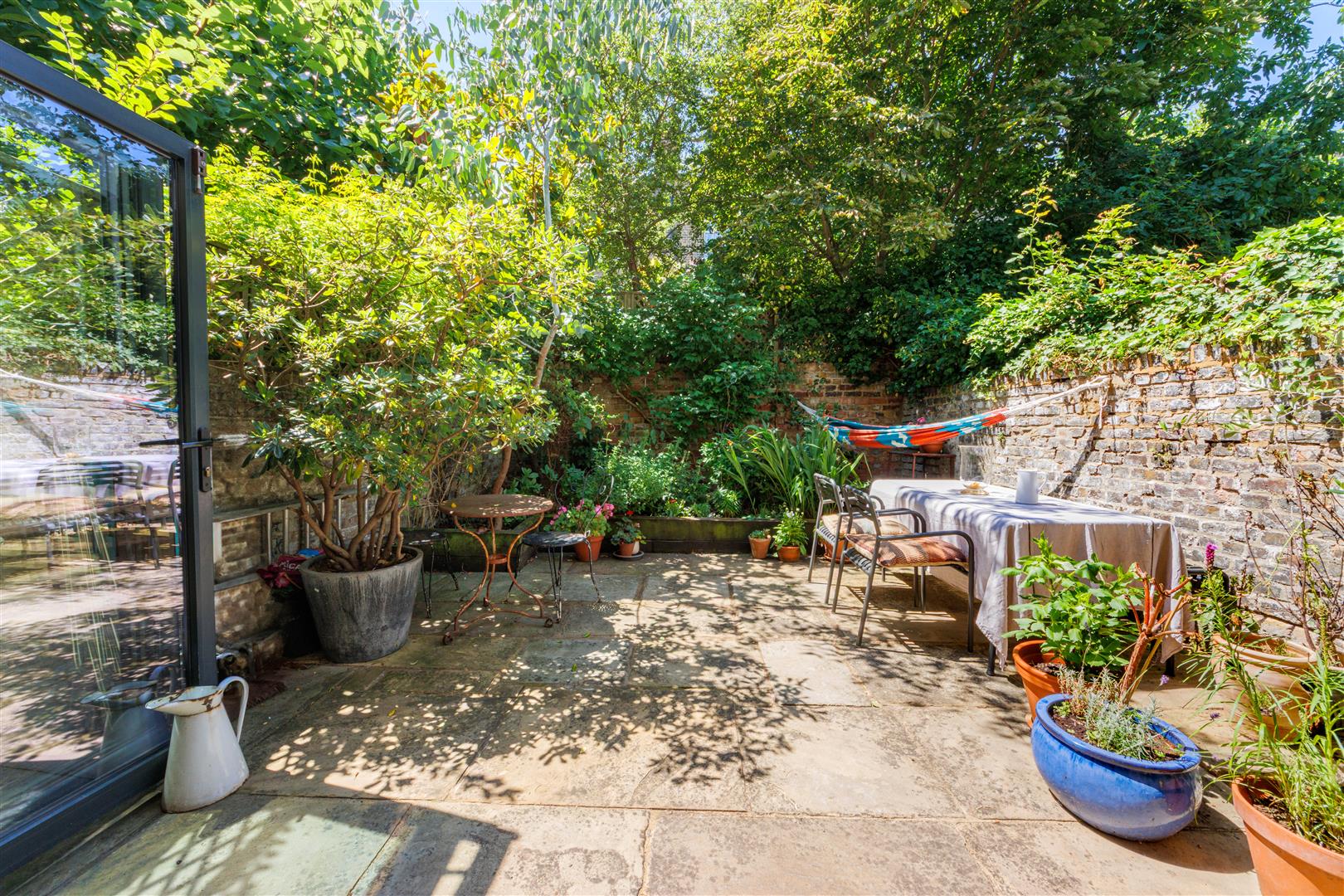 gT_4-gF8hkmS601jTM44Og