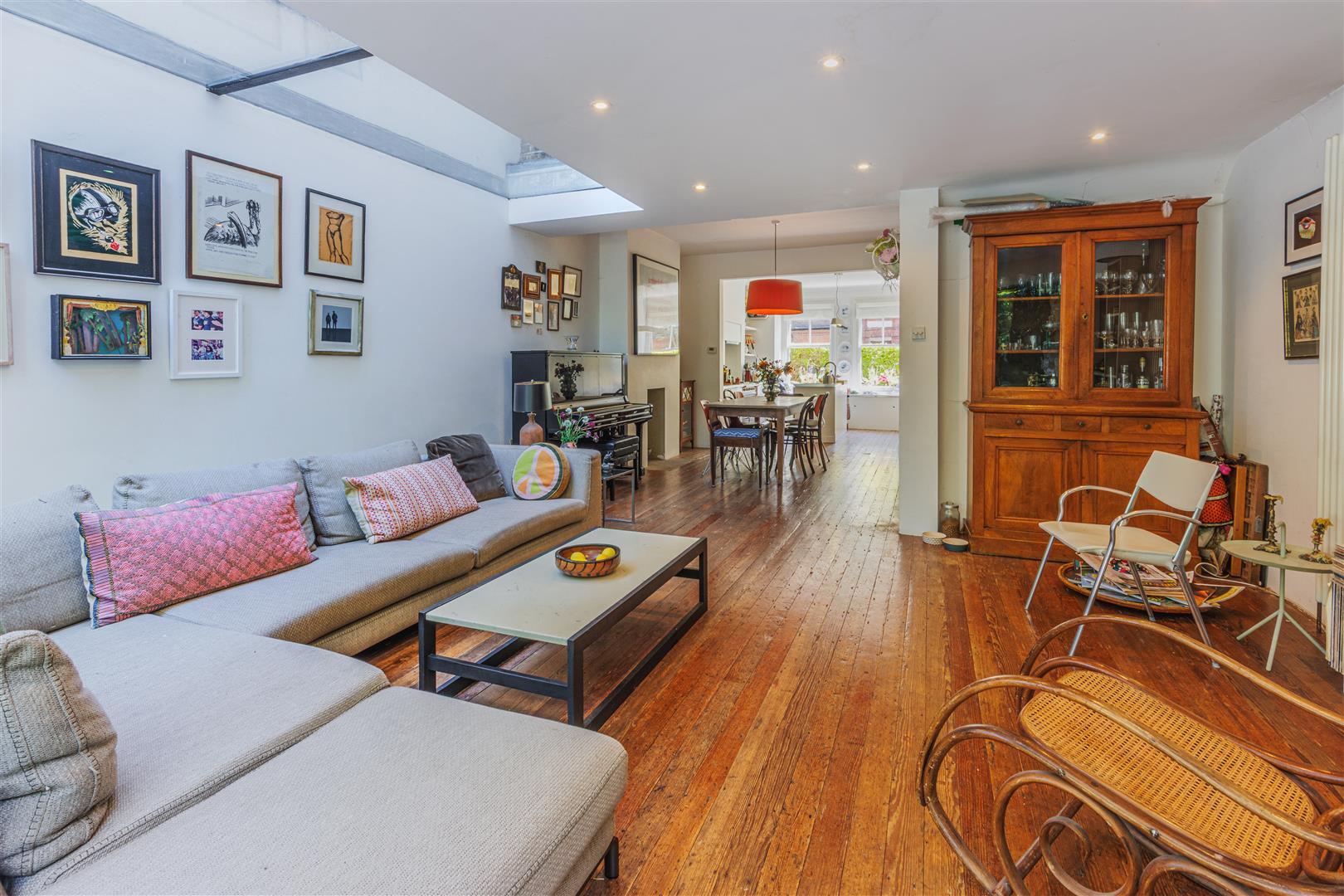 qTlKu_0CB0CqkXA2Y1KpUw