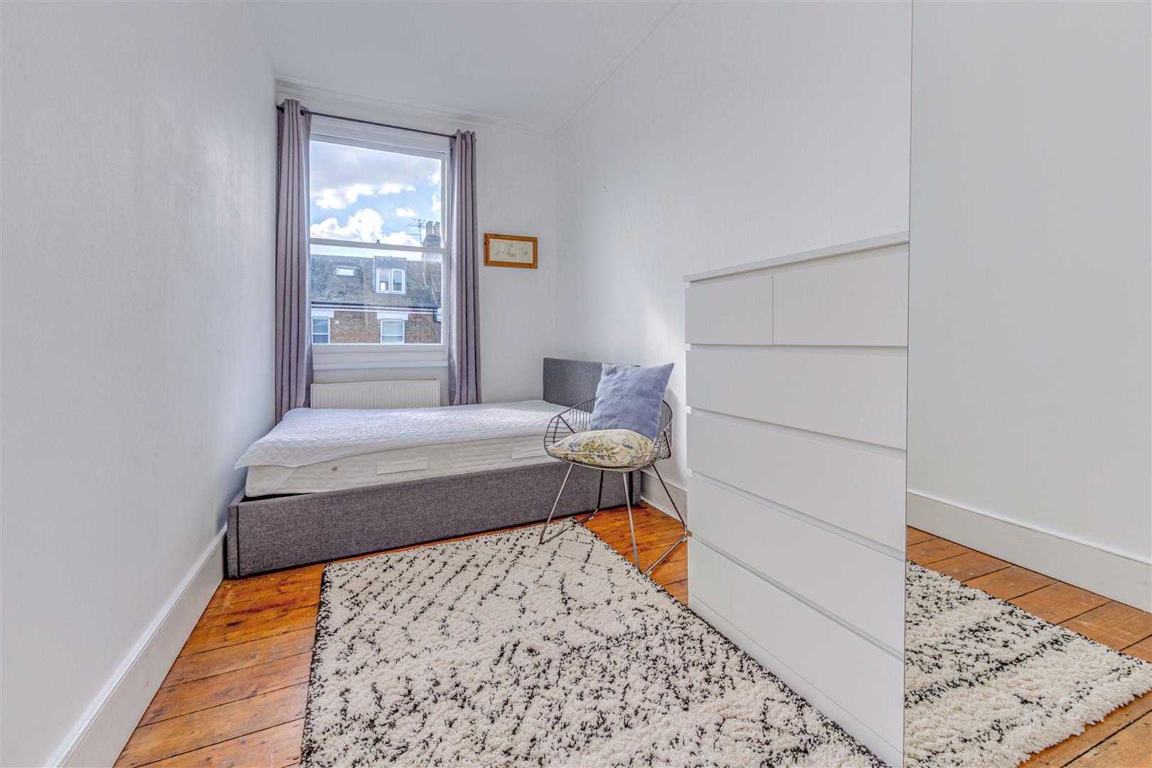3rd bedroom.jpg