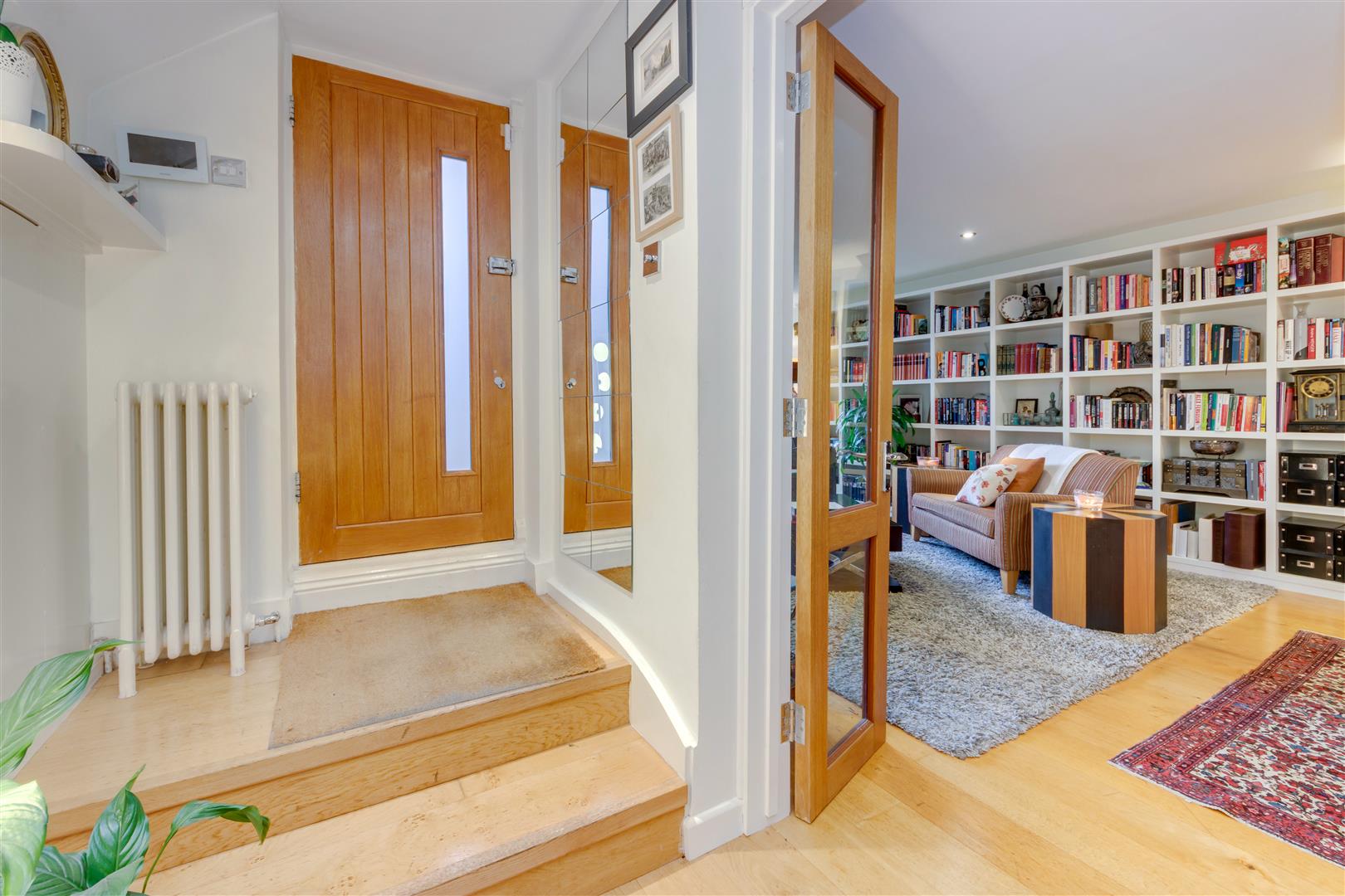 8z8Fmdcs2UiL-lwr7LCWCg