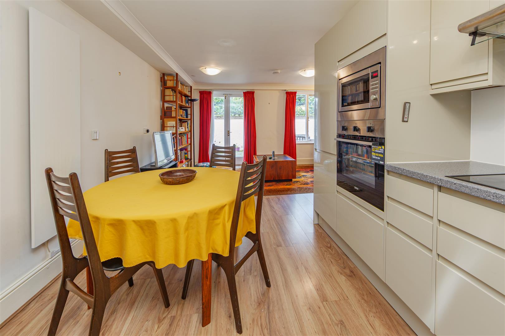 RnyZh_hpb0WTN1npavXlXg