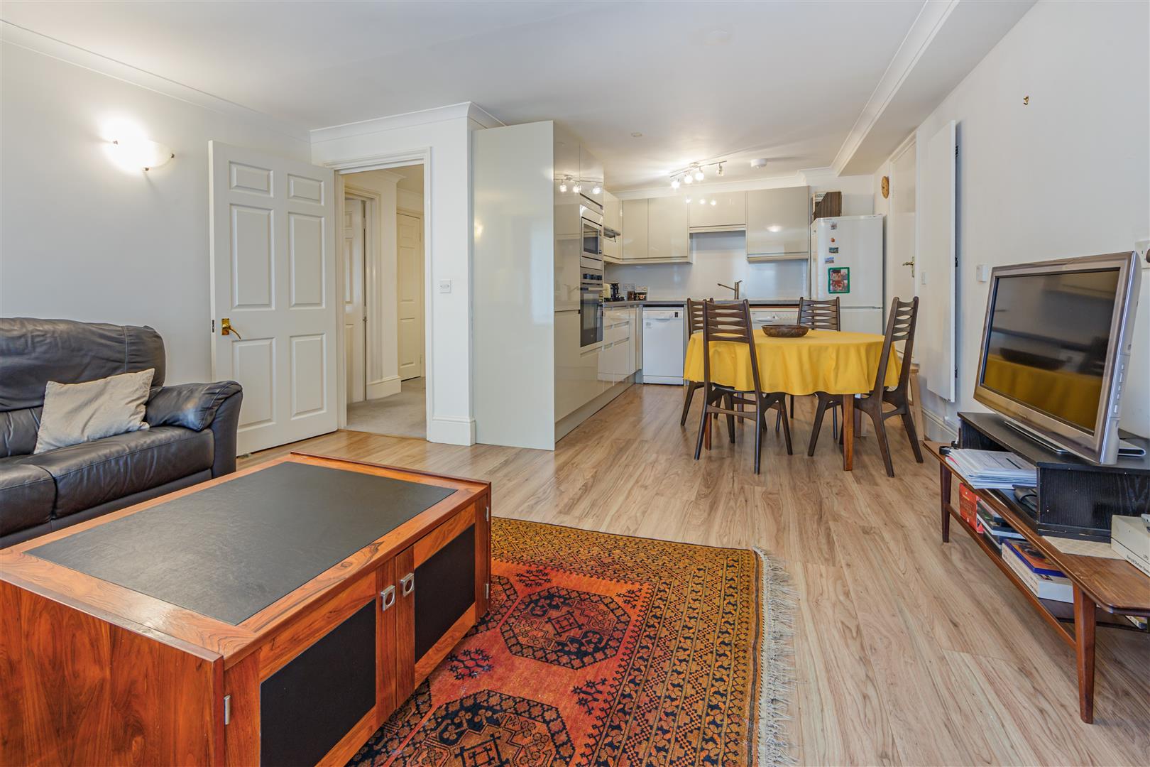 owg6uv_fMUO3xd_Yj68q8w