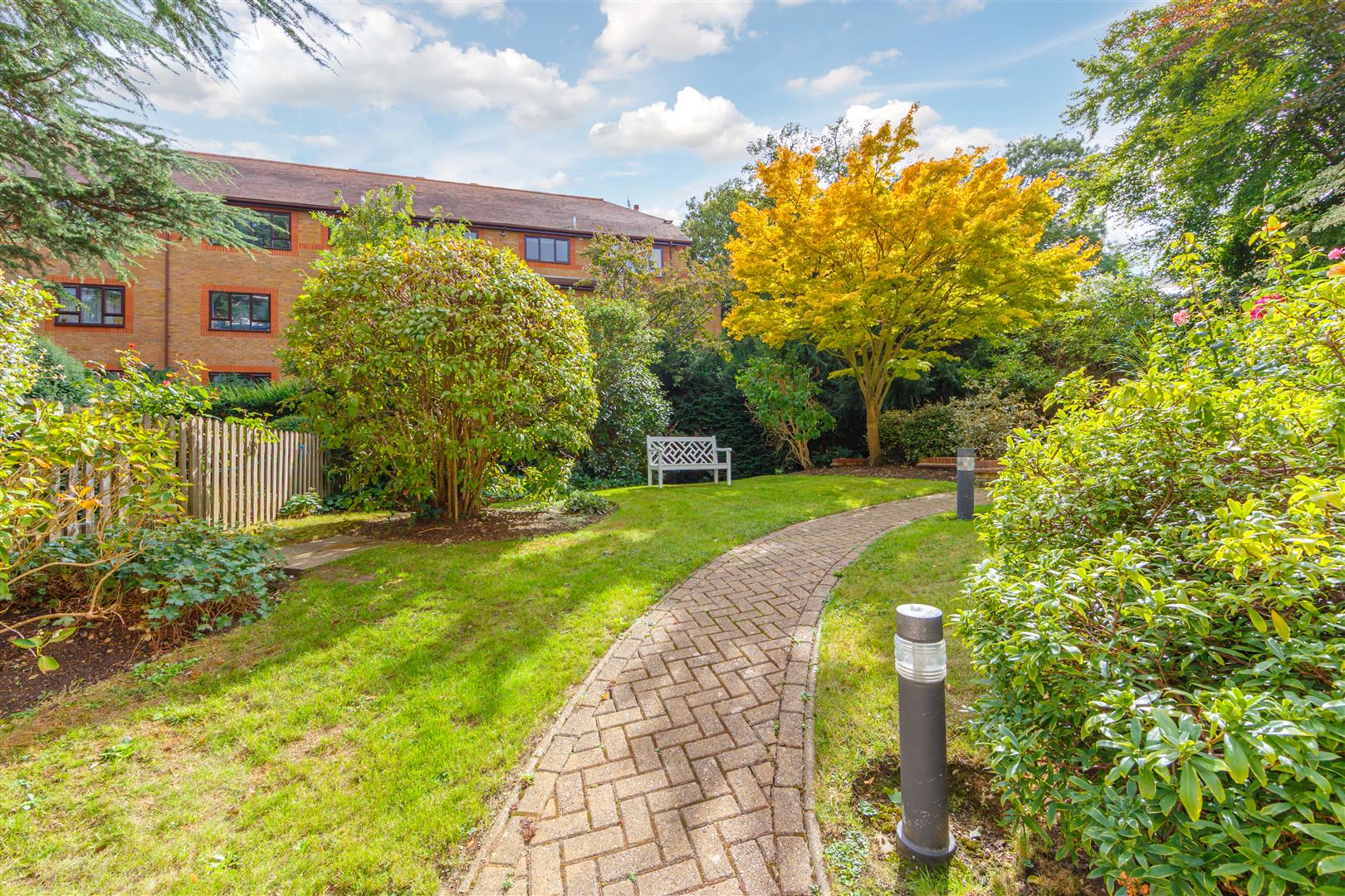 tNUppoI7EU-yvY-ZWh0f-A